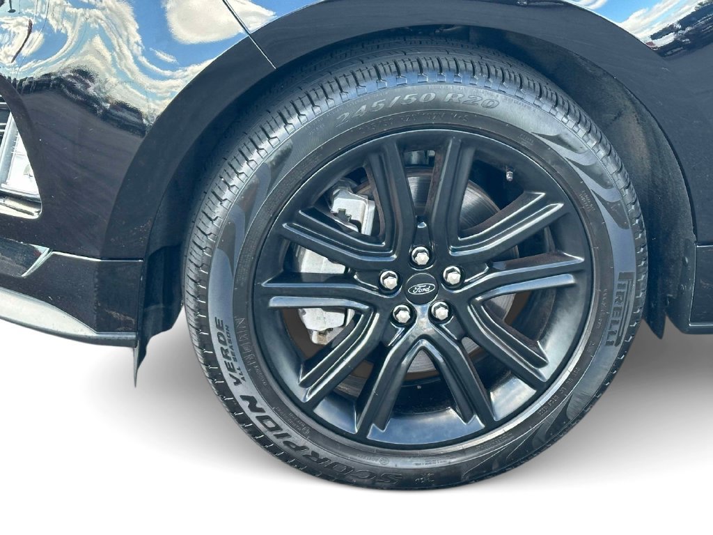 Certified 2024 Ford Edge ST-Line w/ Class II Trailer Tow Package AWD/4WD image 8
