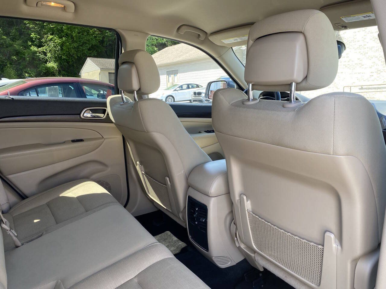 Used 2014 Jeep Grand Cherokee Laredo w/ Quick Order Package 23E AWD/4WD image 20