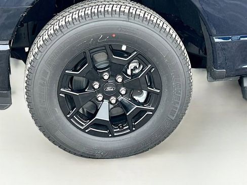 New 2025 Ford F150 Lightning XLT image 32