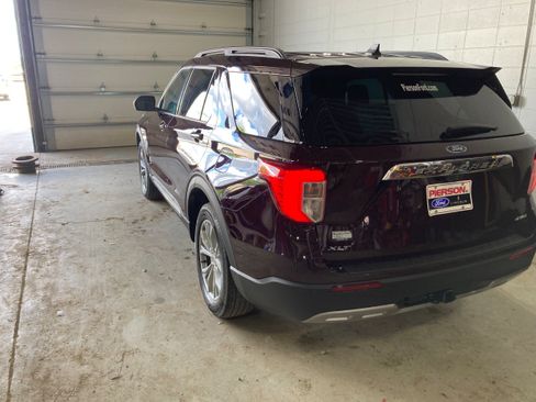 Used 2023 Ford Explorer XLT w/ Equipment Group 202A AWD/4WD image 16