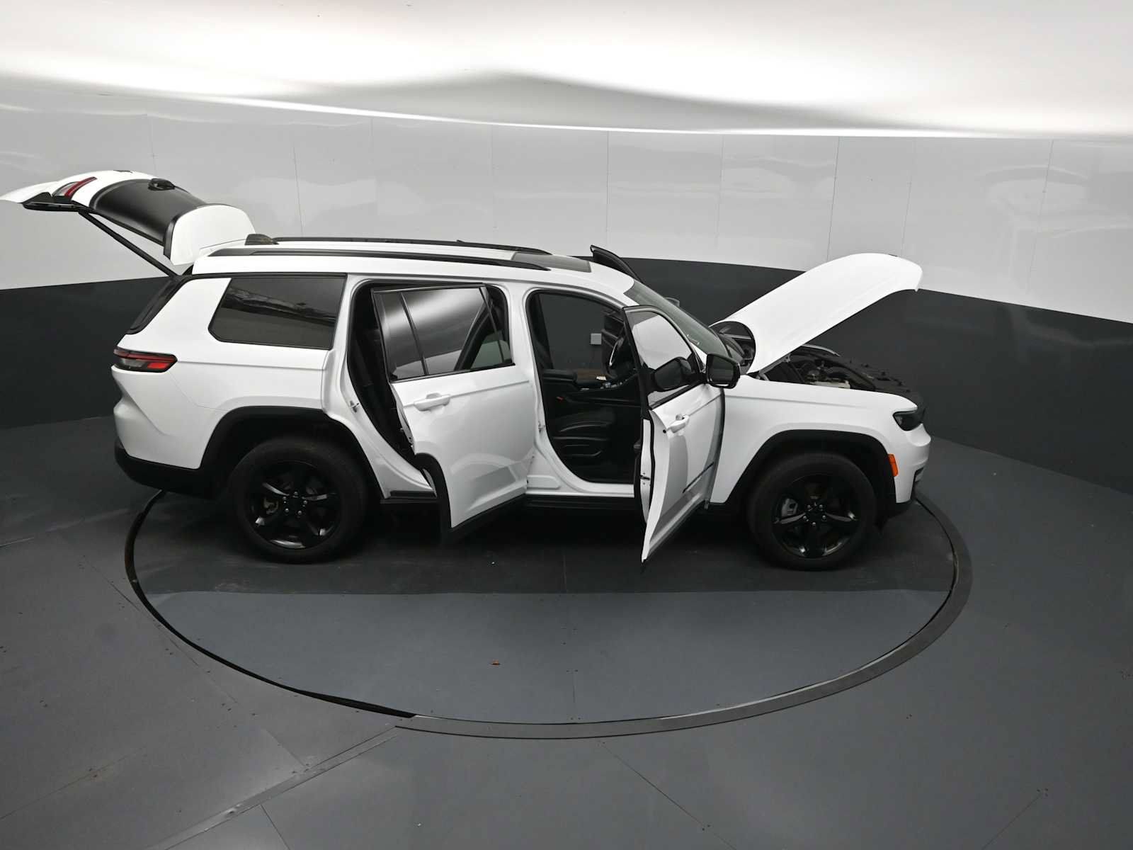 Used 2023 Jeep Grand Cherokee L Laredo AWD/4WD image 36