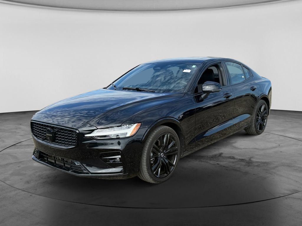 Used 2024 Volvo S60 B5 Plus FWD image 4