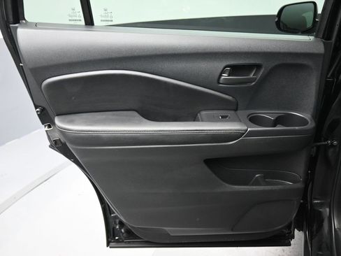 Used 2022 Honda Passport EX-L image 32