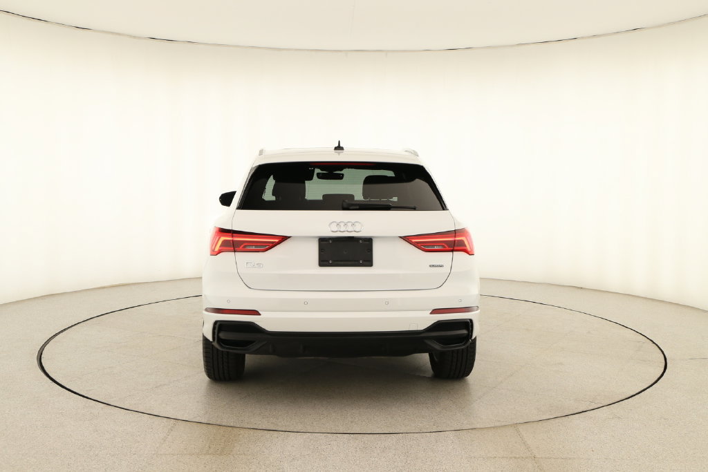 Certified 2024 Audi Q3 2.0T Premium w/ Convenience Package AWD/4WD image 5