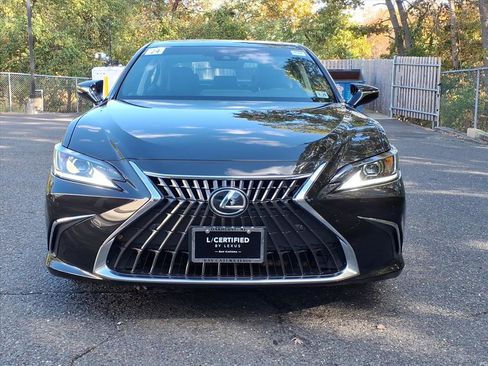 Certified 2024 Lexus ES 350 w/ Premium Package image 4