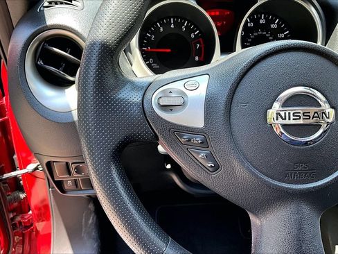 Used 2016 Nissan Juke S FWD image 10