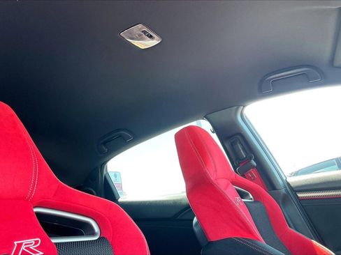 Used 2019 Honda Civic Type R image 19