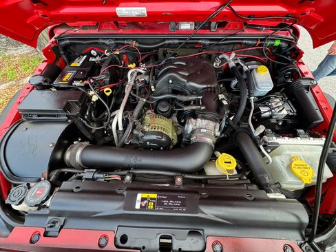 Used 2017 Jeep Wrangler Unlimited Sport image 34