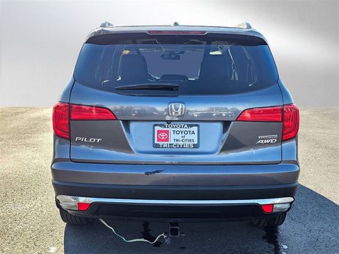 Used 2016 Honda Pilot Touring image 4
