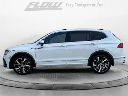 Used 2022 Volkswagen Tiguan SEL R-Line AWD/4WD image 5