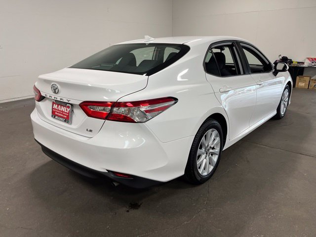 Used 2020 Toyota Camry LE w/ Convenience Package FWD image 3