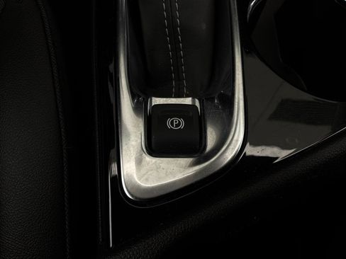 Used 2025 Buick Encore GX Preferred FWD image 21
