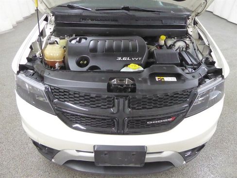 Used 2015 Dodge Journey Crossroad w/ Flexible Seating Group image 36