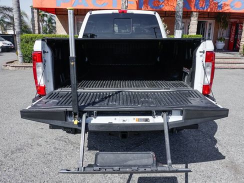 Used 2019 Ford F250 Lariat w/ Lariat Ultimate Package image 10