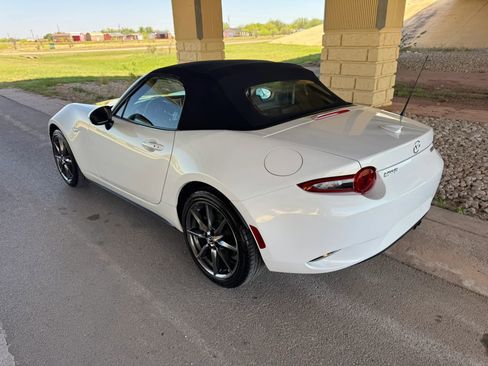 Used 2017 MAZDA MX-5 Miata Grand Touring image 26