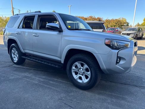 Used 2024 Toyota 4Runner SR5 Premium image 7