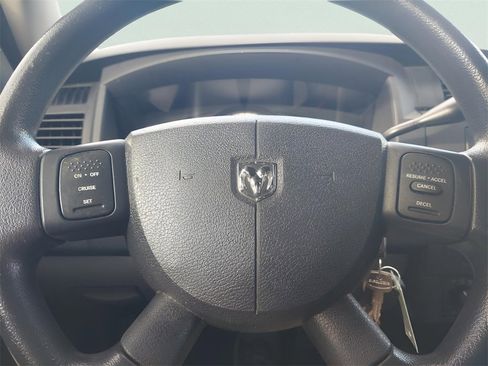 Used 2011 Dodge Dakota Big Horn image 28