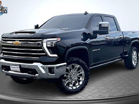 Used 2024 Chevrolet Silverado 3500 LTZ w/ LTZ Premium Package image 1