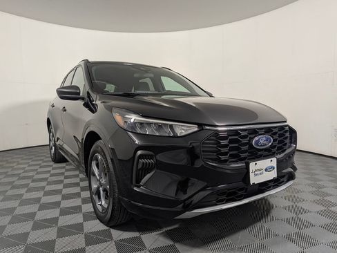 Certified 2023 Ford Escape ST-Line w/ Tech Pack #1 AWD/4WD image 1