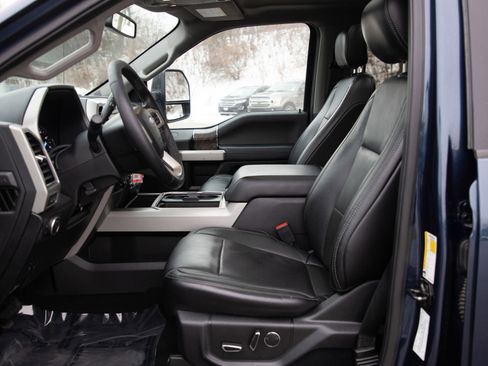 Used 2019 Ford F350 Lariat image 23