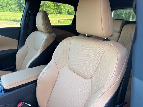 Used 2025 Lexus RX 350 FWD w/ Technology Package image 17