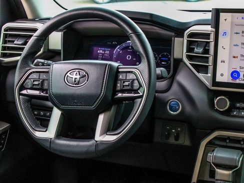 Used 2024 Toyota Tundra Limited image 23