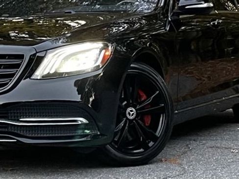 Used 2019 Mercedes-Benz S 560 S 560 image 2