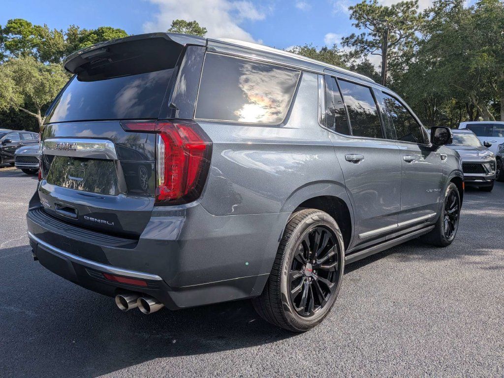 Used 2021 GMC Yukon Denali w/ Denali Ultimate Package AWD/4WD image 3