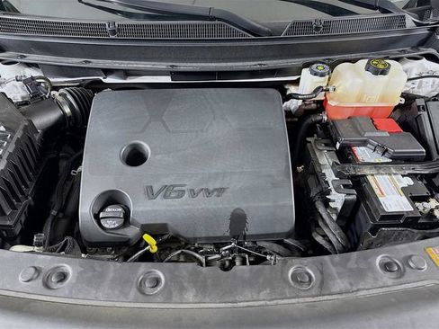 Used 2024 Buick Enclave Essence FWD image 30