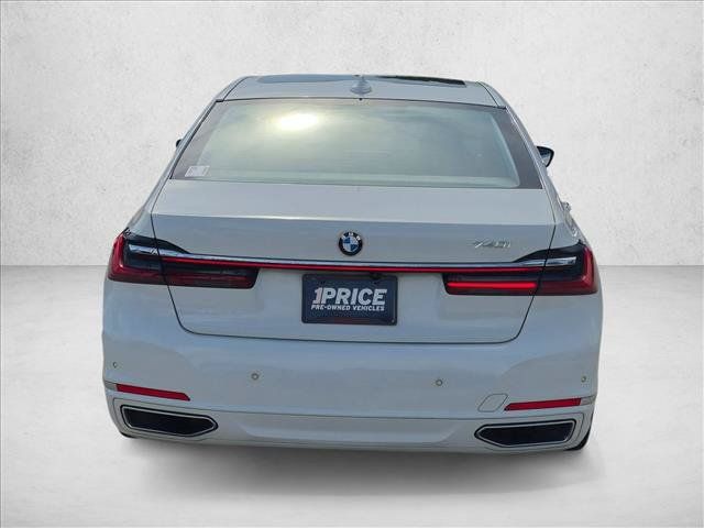 Used 2022 BMW 740i w/ Premium Package RWD image 7