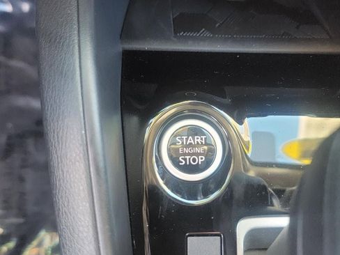 Certified 2025 Nissan Versa SV w/ Trunk Package image 25