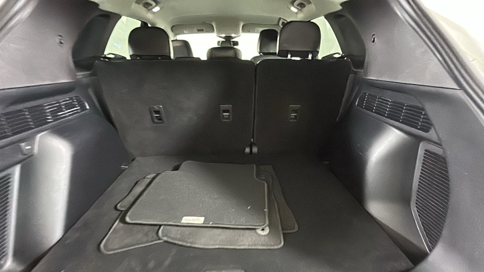 Used 2024 Ford Escape Platinum AWD/4WD image 35