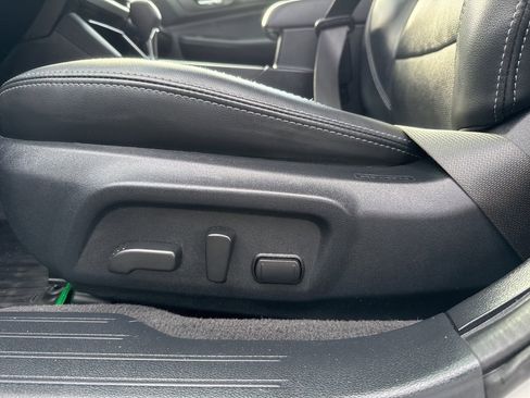 Used 2019 Subaru Outback 2.5i Limited w/ Popular Package #2 image 16