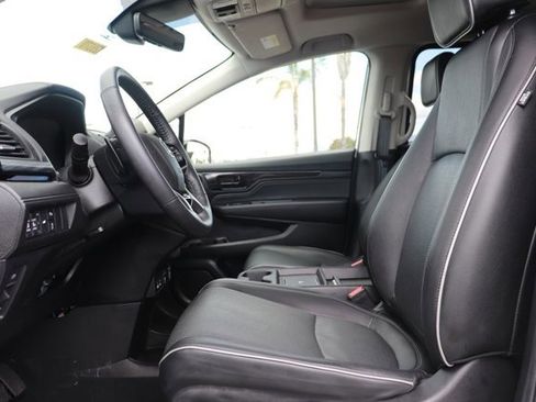 Used 2025 Honda Odyssey Elite image 10