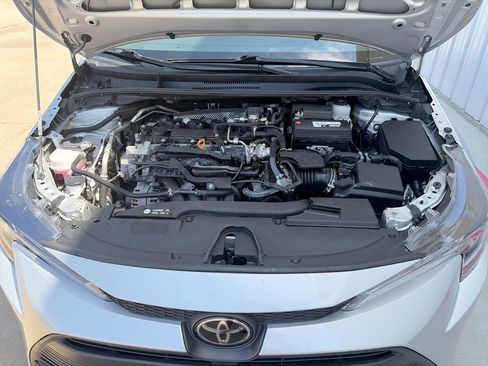 Used 2024 Toyota Corolla LE FWD image 31