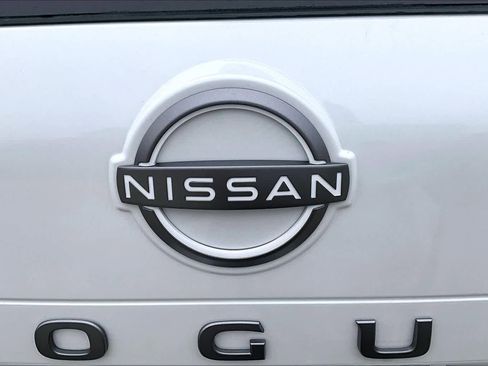 New 2026 Nissan Rogue Platinum w/ Platinum Premium Package image 8