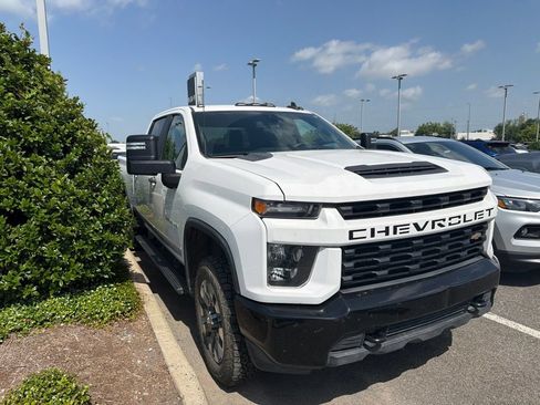 Used 2023 Chevrolet Silverado 2500 Custom w/ Custom Value Package AWD/4WD image 2