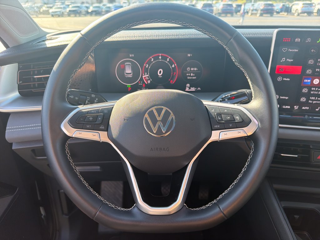 Certified 2026 Volkswagen Tiguan SE AWD/4WD image 11