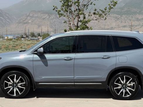 Used 2022 Honda Pilot Touring image 4