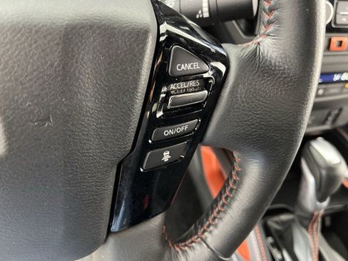 Used 2025 Nissan Frontier Pro-X w/ Pro Convenience Package RWD image 18