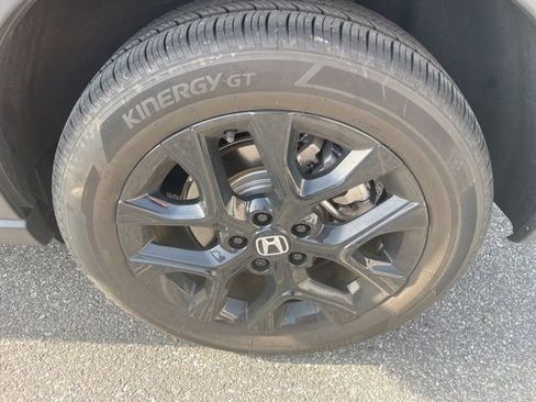 Used 2024 Honda HR-V Sport image 17