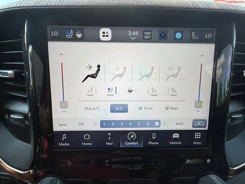 Used 2022 RAM 1500 Limited AWD/4WD image 29