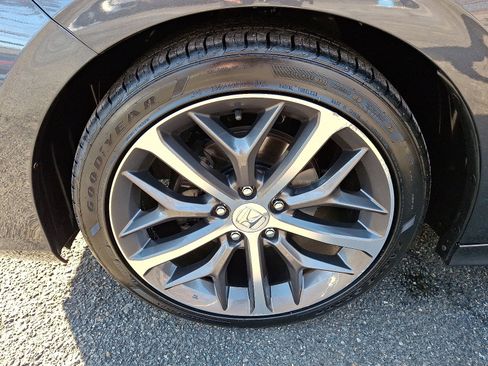 Certified 2022 Honda Civic Touring image 28