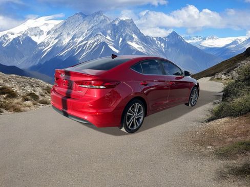 Used 2018 Hyundai Elantra Limited image 5