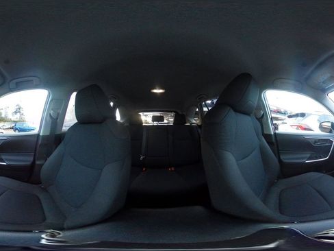 Used 2025 Toyota RAV4 LE image 42