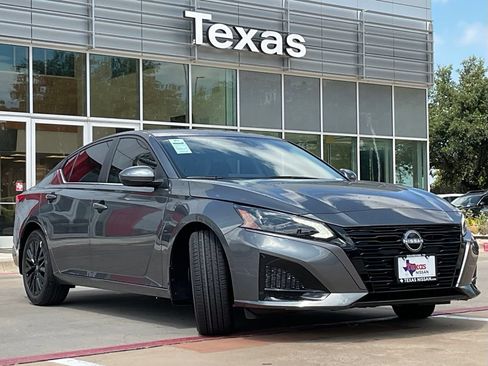 New 2026 Nissan Altima 2.5 SV FWD image 3