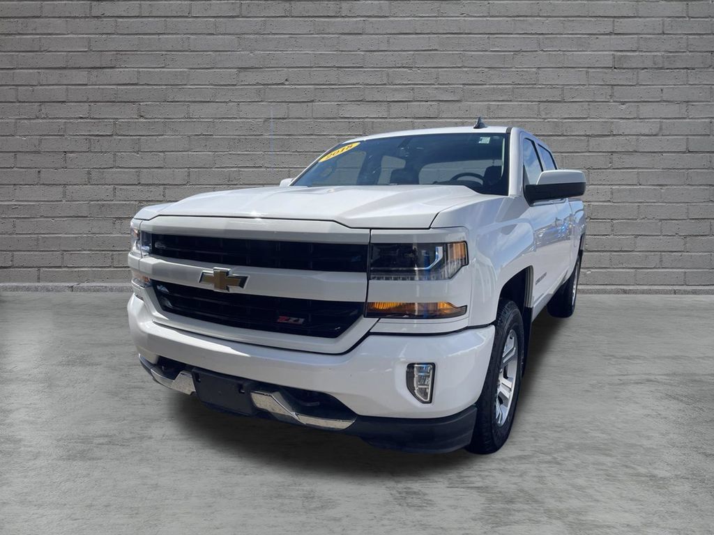 Used 2018 Chevrolet Silverado 1500 LT w/ All Star Edition AWD/4WD image 4