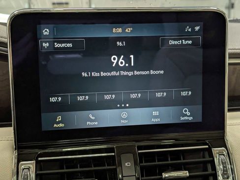 Used 2020 Lincoln Navigator Reserve w/ Luxury Package image 30