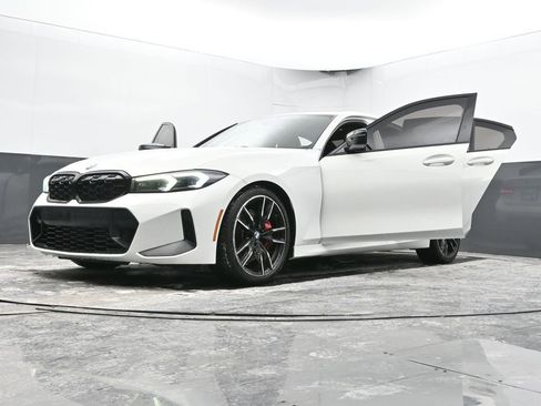 Used 2023 BMW M340i w/ Shadowloine Package image 87