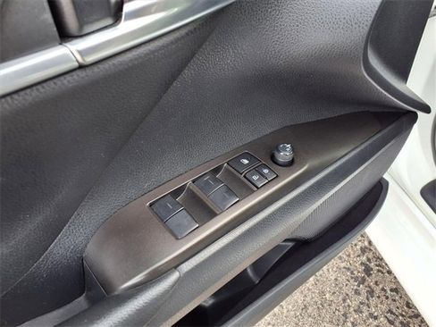 Used 2023 Toyota Camry LE image 40